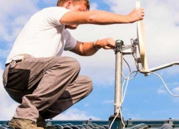 Instalación, reparación y orientación de antenas parabólicas para recepción de TV satélite